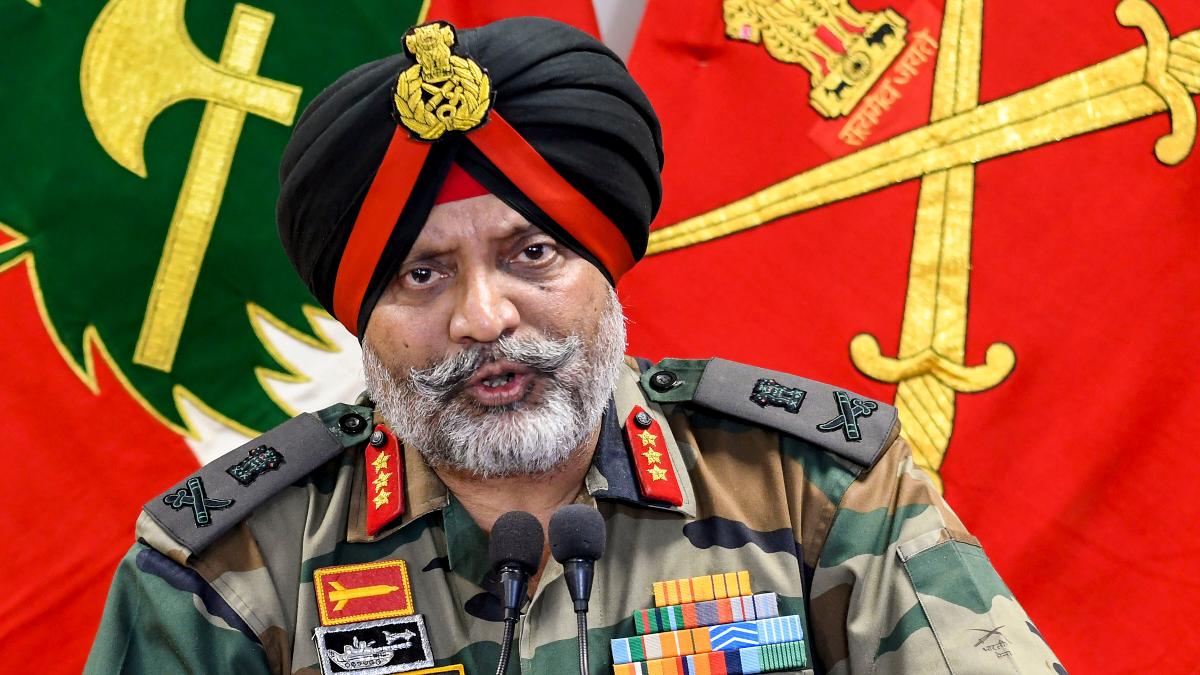 Lt. General K.J.S Dhillon, Commander XVth (Chinar) Corps, Indian Army, in  Rajputana Rifles summer ceremonial dress uniform. : r/uniformporn