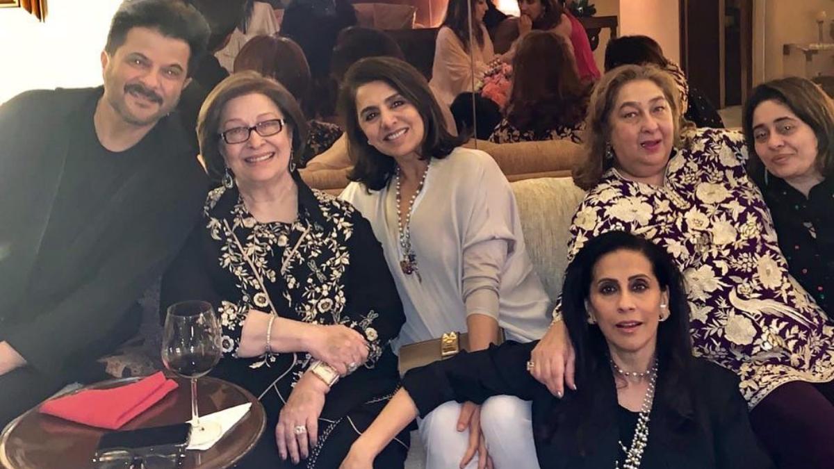 Neetu Kapoor parties with Anil and Sunita Kapoor: Normalcy setting in