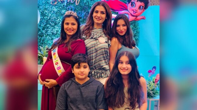 Grandmom Raveena Tandon posts pics from daughter Chhaya's