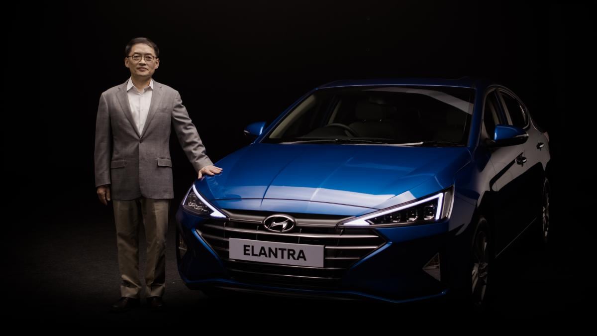2019 Hyundai Elantra launched in India price starts at Rs 15.89 lakh