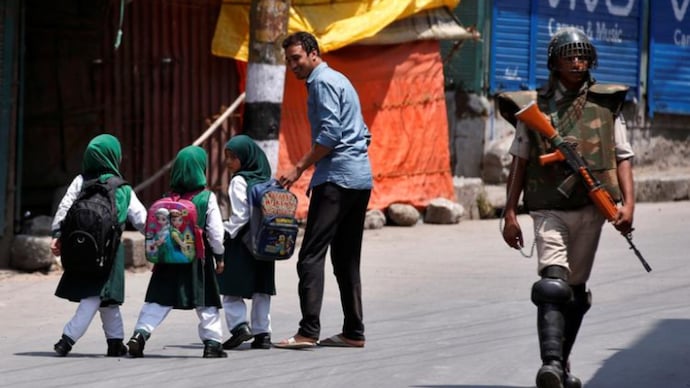 Over 20% students attending schools in Kashmir Valley, 100% in Jammu, says MHA