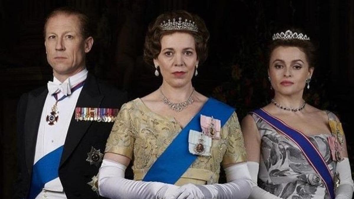 The Crown Season 3 Reviews Olivia Colman Is The Greatest Says Twitter