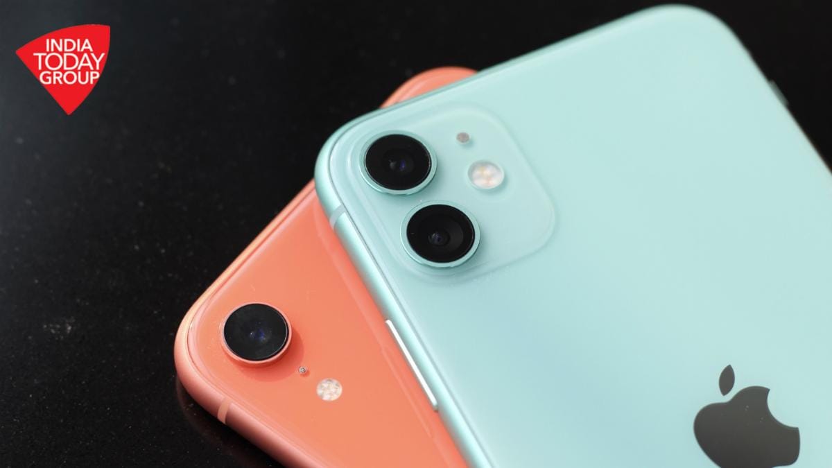 Apple Days Sale On Amazon Iphone Xr Discounted Airpods Pro Available And More Offers