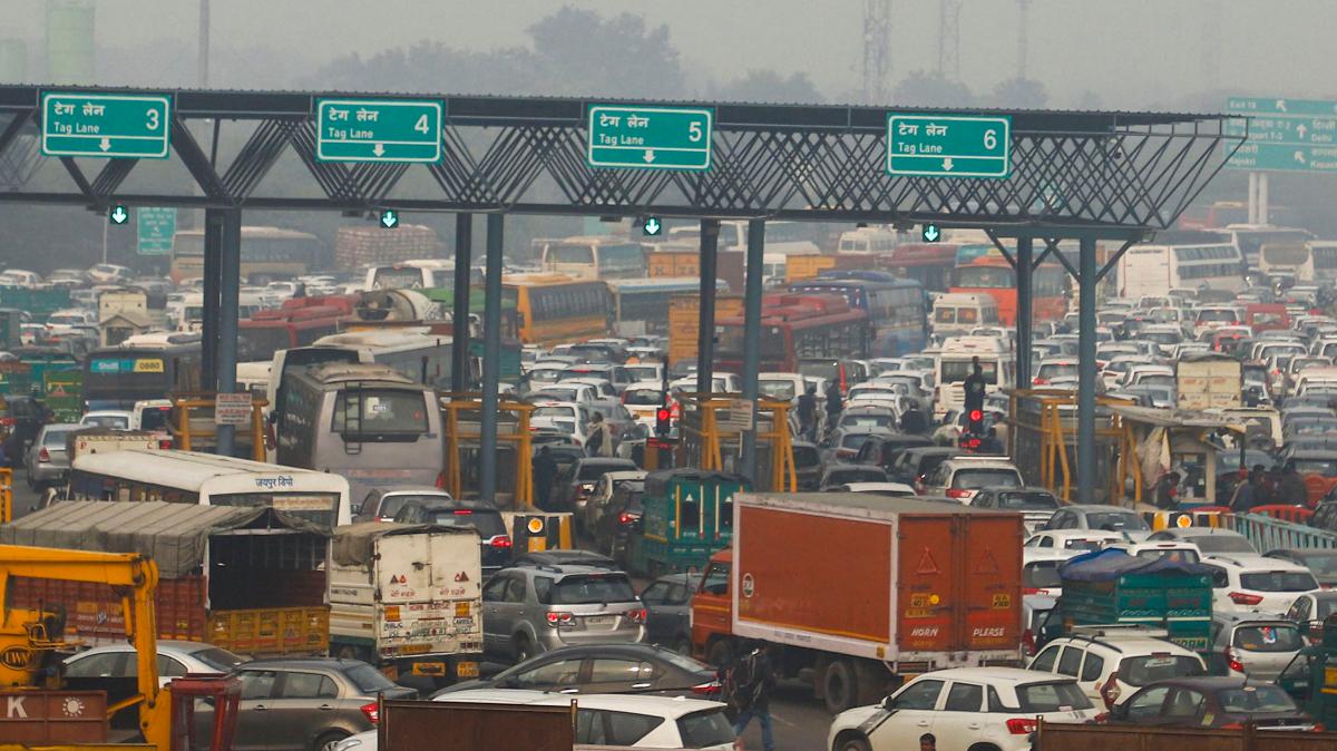 New Year's Eve traffic advisory in Delhi: No exit from Rajiv Chowk after 9 pm, no vehicles allowed in CP