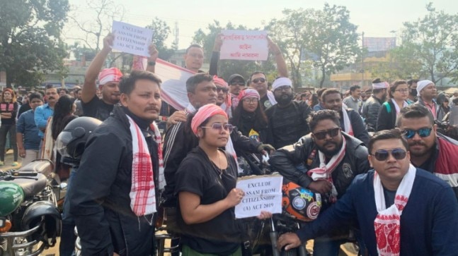 AASU stages Satyagraha against CAA, over 1000 protesters detained in Guwahati