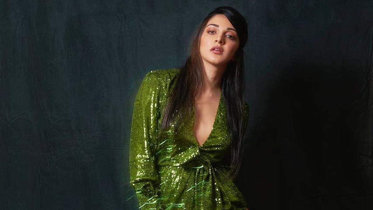 Kiara Advani wears mini dress as a top with pants for event. It costs Rs 30k - Lifestyle News