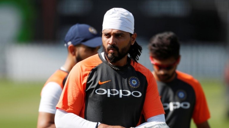 Murali Vijay Murali Vijay fined 10 percent match fee for showing dissent in Ranji Trophy opener (Reuters Photo)