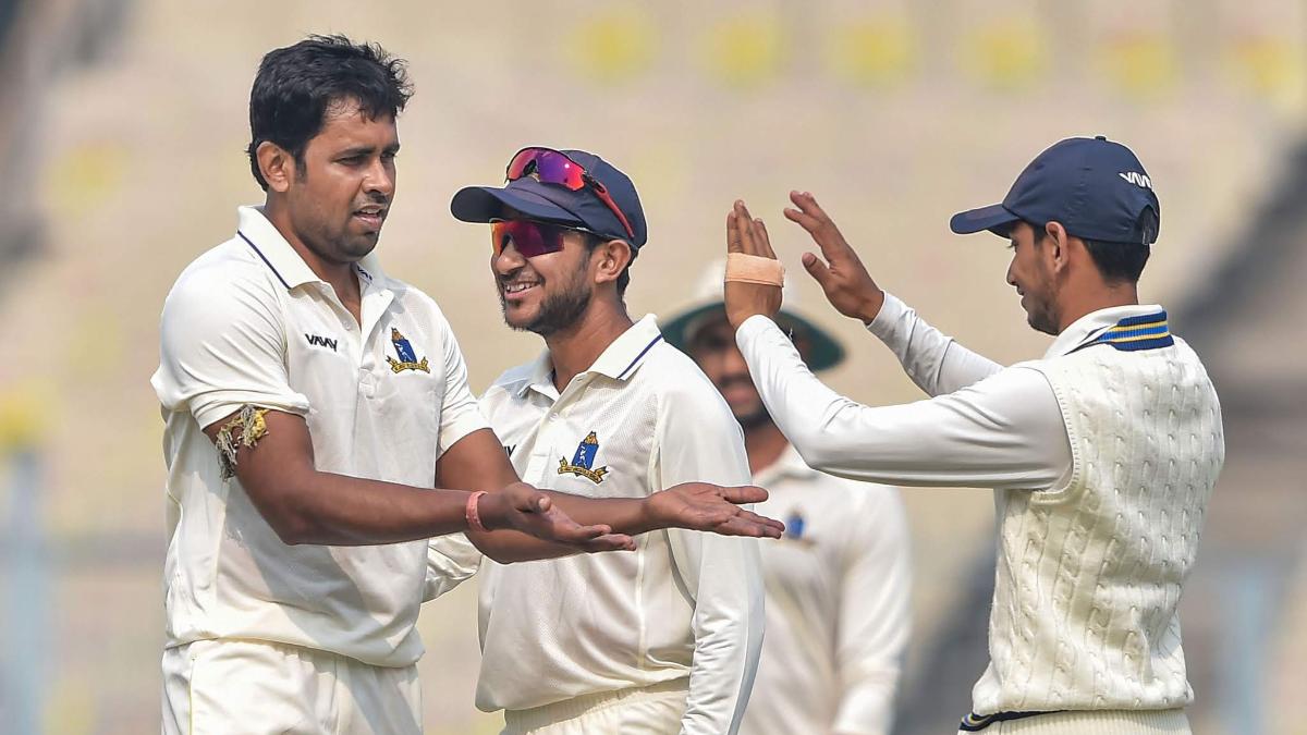 Ranji Trophy Shahbaz Ahmed S Double Strike Helps Bengal Finish On Top Vs Delhi Sports News