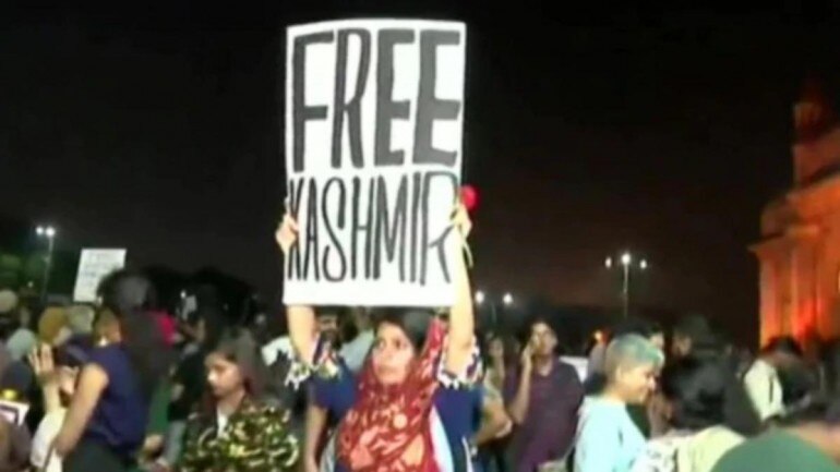 Fir Filed Against Mumbai Woman For Holding Free Kashmir Poster