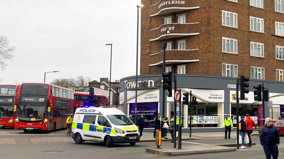 At least 3 injured, suspect killed in London terror stabbings: Police