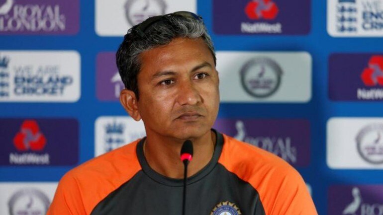 प्रोफेशनल कमिटमेंट्स के कारण संजय बांगर बांग्लादेश टेस्ट बैटिंग कंसल्टेंट की नौकरी नहीं लेते भारत के पूर्व बल्लेबाजी कोच संजय बांगर (रॉयटर्स इमेज)