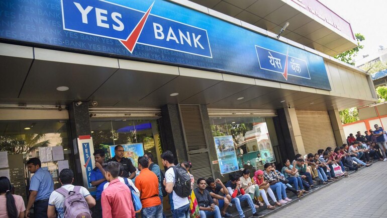 Yes Bank crisis: Queues shorten but customers continue to withdraw cash - India News
