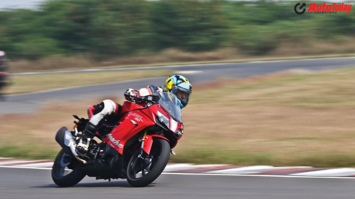 2020 TVS Apache RR310 BS6 first ride review: Track testing TVS' BS6 flagship!