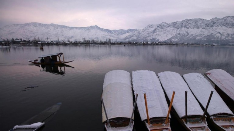 Radio Pakistan reported the maximum and minimum temperatures of Srinagar, Pulwama, Jammu and Ladakh. (File photo: Reuters)