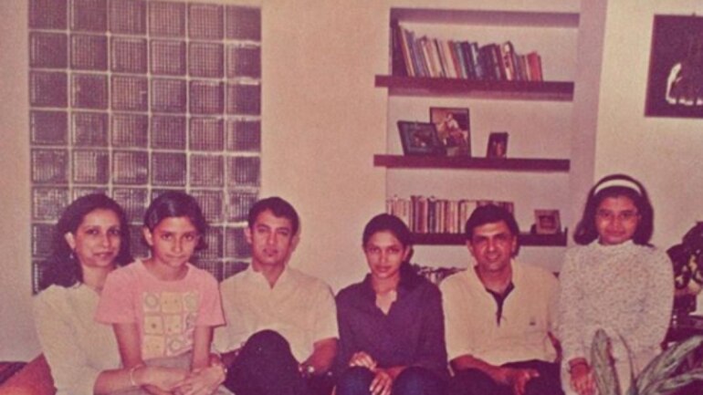 Aamir Khan with Deepika Padukone and her family.