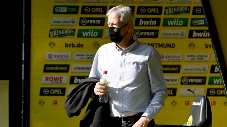 Bundesliga Lucien Favre Safe In His Job Despite Bayern Munich Defeat Says Dortmund Ceo Sports News