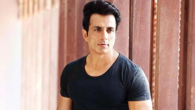 Odisha CM praises Sonu Sood for airlifting stranded girls during ...