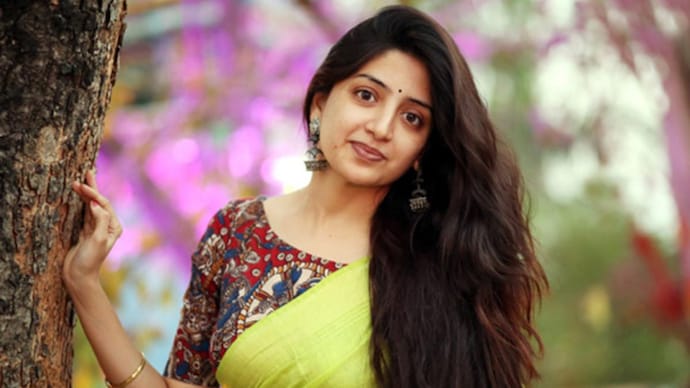Poonam Kaur on Telugu director who pushed her into depression: He said if I  die, it's a news for a day - India Today