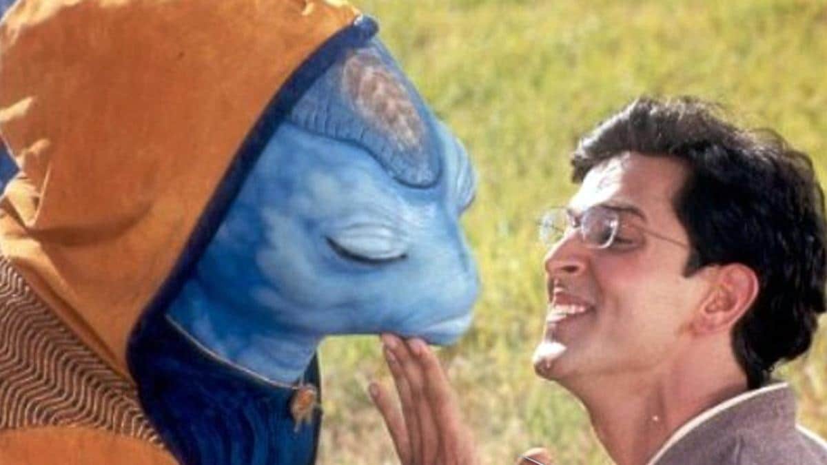 Hrithik Roshan reveals reason behind Jaadu's extra thumb in Koi ...