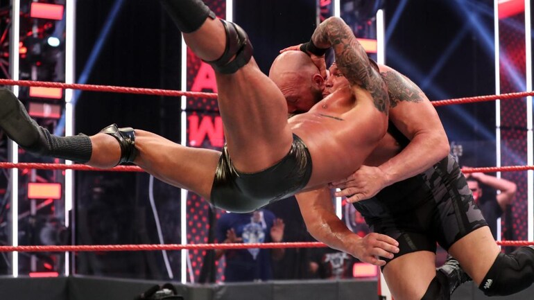 Wwe Raw Results Randy Orton Defeats Big Show In Unsanctioned Match Seth Rollins Also Wins Sports News Wwe Raw Results Randy Orton Defeats Big Show In Unsanctioned Match Seth Rollins Also Wins Sports News