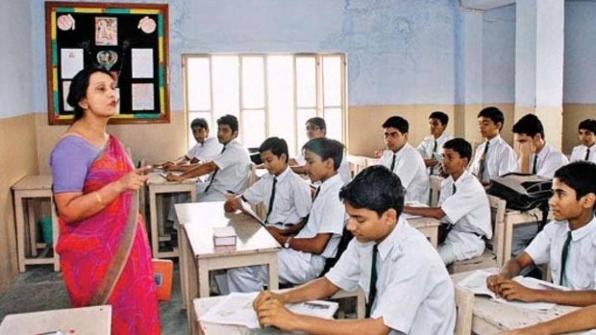 Jammu and Kashmir reduces school syllabus for classes 10 to 12 by 30%