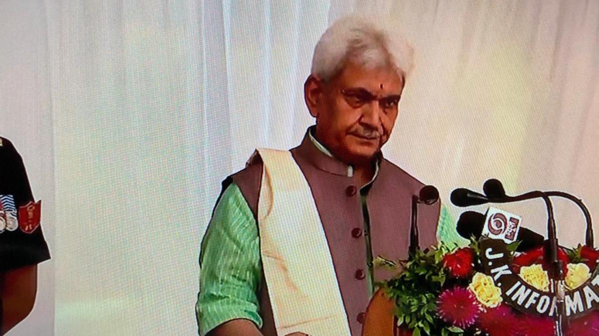 Manoj Sinha takes oath as Jammu and Kashmir LG, says dialogue with people will start soon