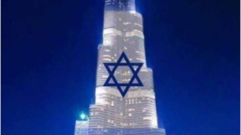 Fact Check Did Burj Khalifa Light Up With Israeli Flag After The Historic Pact With Uae Fact Check News