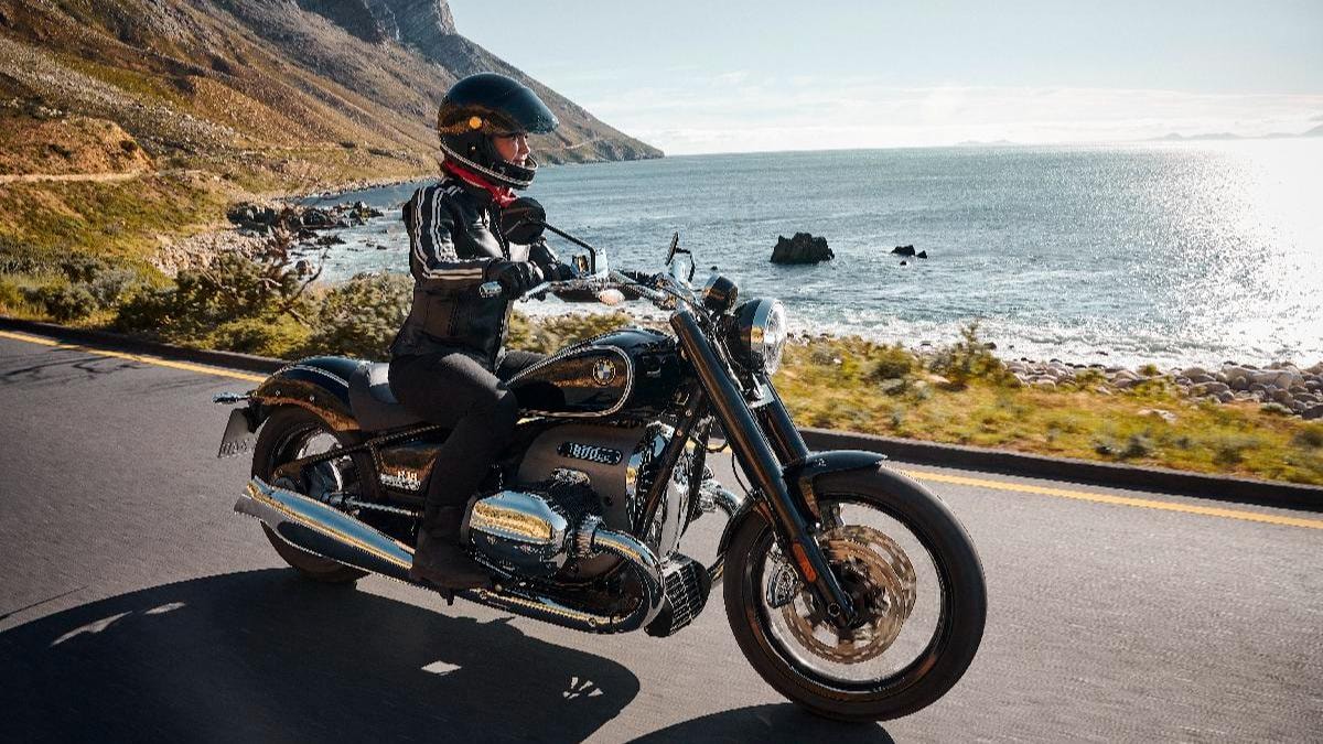 Bmw r18 cruiser best sale price in india