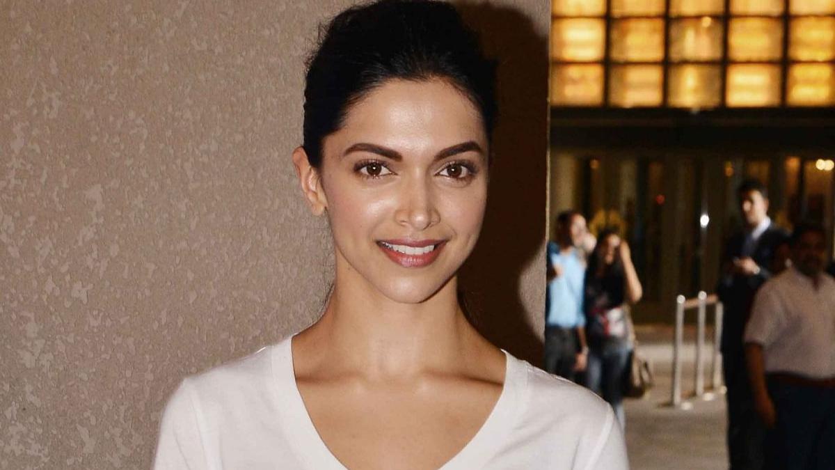 Bollywood star Deepika Padukone questioned by India's narcotics agency, World news