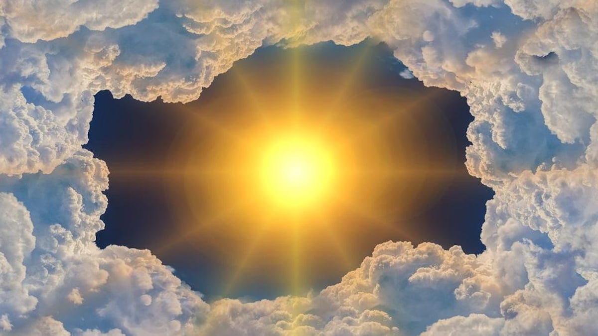 विश्व ओजोन दिवस, जाने धरती पर जीवन जीने के लिए कितनी जरूरी है ओजोन परत 2 sun