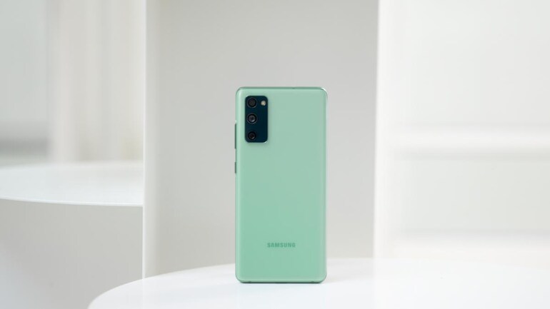 Samsung Galaxy S Fe Facing Touchscreen Issues Company Promises A Fix Technology News Samsung Galaxy S Fe Facing Touchscreen Issues Company Promises A Fix Technology News