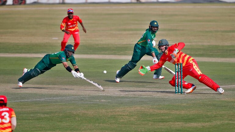 Pak Vs Zim Imam Ul Haq Trolled For Comical Run Out After Terrible Mix Up With Haris Sohail At Striker S End Sports News