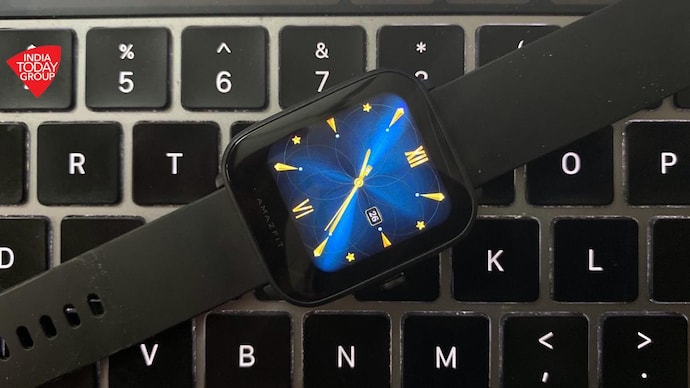 Realme vs amazfit bip s hot sale