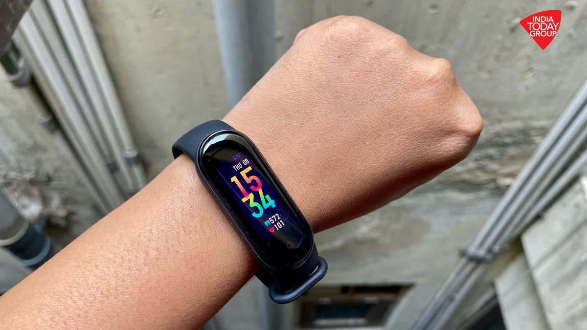 Mi fitness tracker discount watch