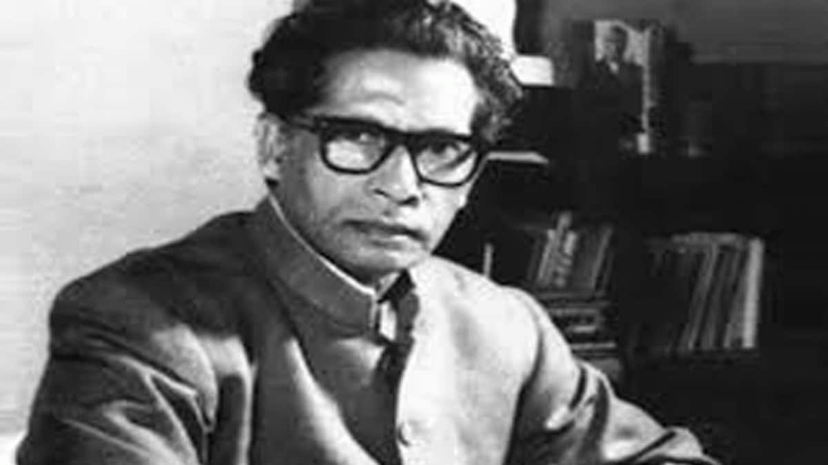 Harivansh Rai Bachchan' birth anniversary: Famous poems by Padma Bhushan awardee - India Today
