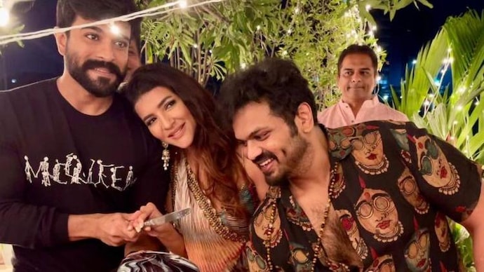 Ram Charan, Lakshmi and Manoj Manchu celebrate Diwali with a cake. Viral pic - India Today