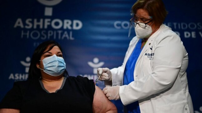 Respiratory therapist who treated Puerto Rico's first 2 Covid cases gets vaccine shot - Vimarsana News