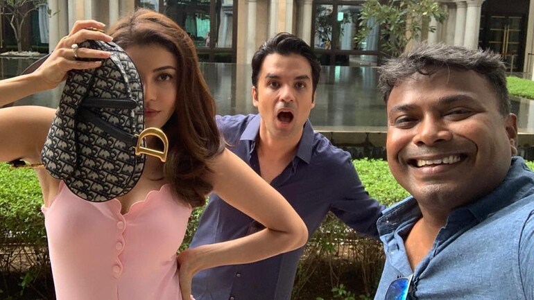Kajal Aggarwal and Gautam land in Chennai, actress signs horror film with Deekay - Movies News