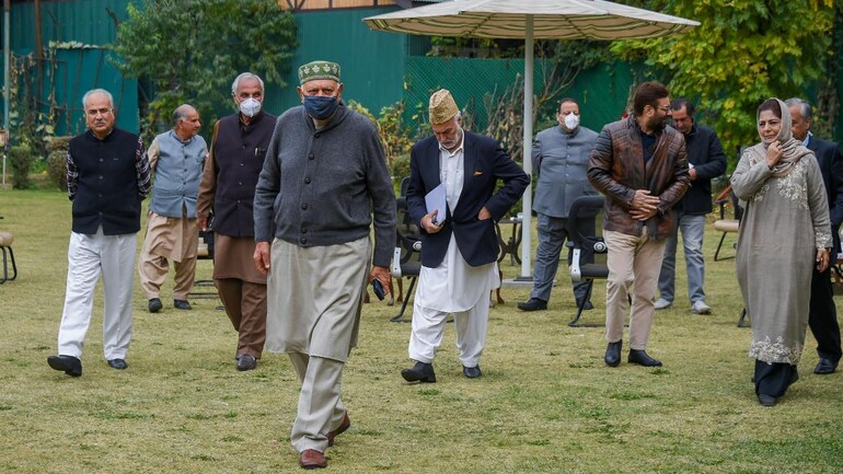 J&K DDC polls: Gupkar alliance takes Kashmir, BJP maintains hold on Jammu - Elections News