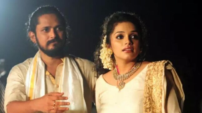 Cinematographer Jomon T John and actress Ann Augustine file for divorce - Vimarsana News
