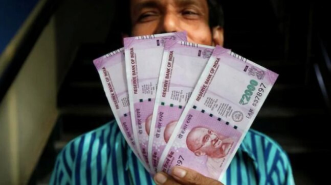 7th Pay Commission: Centre may reinstate 4% DA hike soon. Check details - Vimarsana News