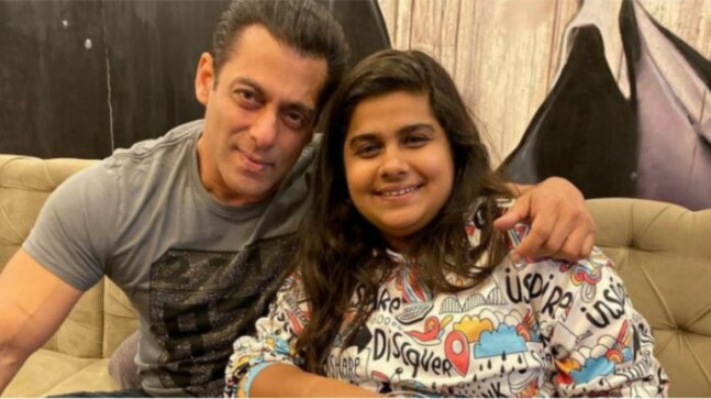 Salman Khan pays his last respects to Bigg Boss 14 talent manager Pista Dhakad - Vimarsana News