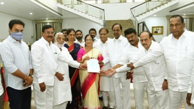 To neutralise Congress and BJP, KCR chooses PV Narasimha Rao's kin for crucial election in Telangana - Vimarsana News