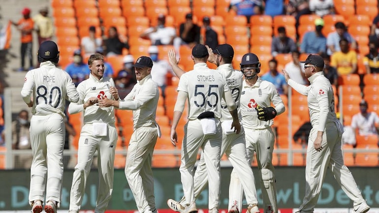 England batting coach Jonathan Trott refuses to blame pitch: Different conditions make Test cricket unique - Sports News