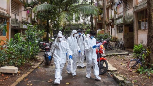 As Covid-19 cases rise in Mumbai, BMC mulls restrictions, experts bat for local curbs - Vimarsana News