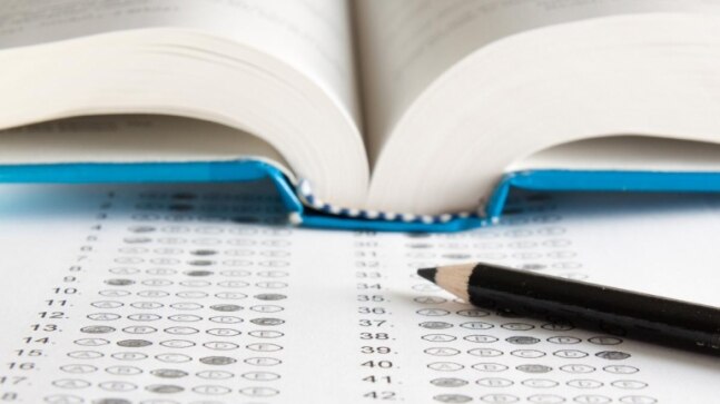 Are NCERT books sufficient for JEE preparation? - Vimarsana News