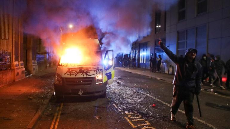 14 arrests in anti-lockdown protest in UK city of Bristol