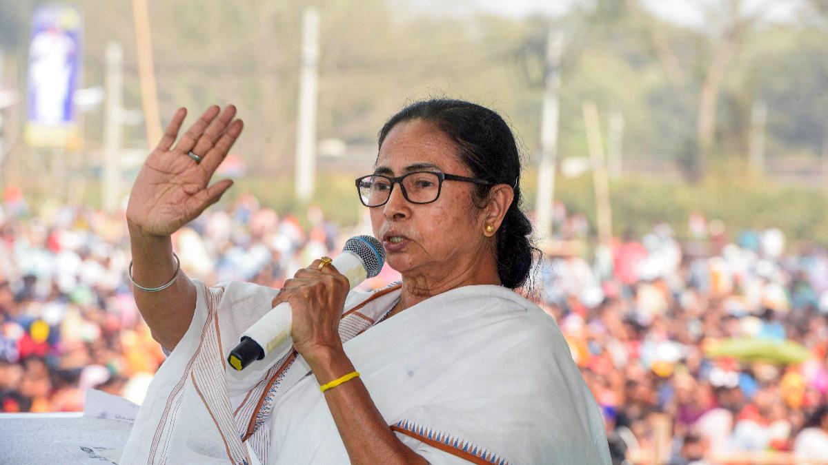 Mamata Banerjee Padyatra: Didi takes out march on Women's Day to protest against PM Modi, BJP | Highlights