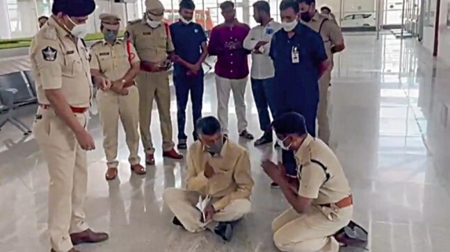 TDP chief Chandrababu Naidu detained at Tirupati airport as police deny entry - Vimarsana News