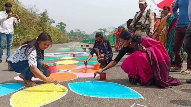8-km long rangoli made in Assam to create awareness among voters